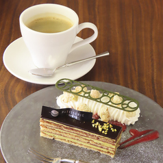 ピスタチオオペラ×コーヒー