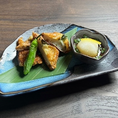 海老と山芋の湯葉包み揚げ