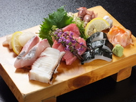 毎朝、築地に買い付けに！生にこだわる旬のネタ♪