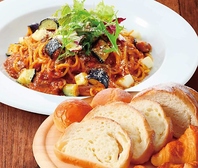 パンとの相性を考えて作られた本格イタリアン