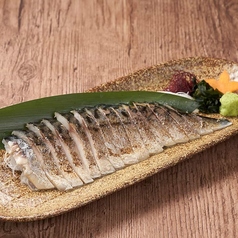 炙りしめ鯖半身盛り（しめ鯖）