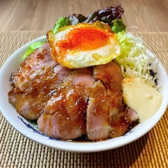 【ふっくらコク旨♪】 やわらかチャーシュー丼