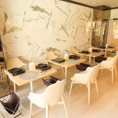 和食料理人&挽肉製作所 覚王山店の雰囲気3