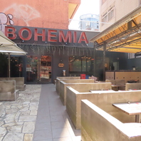 開放的なテラスで至福のひとときをお過ごしください◎