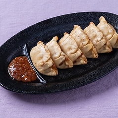名物 はちまん「揚げ」餃子 6粒