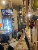 ビールはこのショーケースに４０種類！テレビは野球観戦がおも！