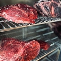料理メニュー写真&nbsp;〈1〉【熟成肉】のこだわり工程