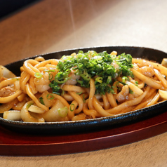 岡山のB級グルメ［ホルモンうどん］
