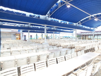 広島最大級832席完備で開放的な空間