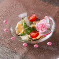 料理メニュー写真&nbsp;北海道産　真つぶ貝とムール貝　ヴェトラーブソース