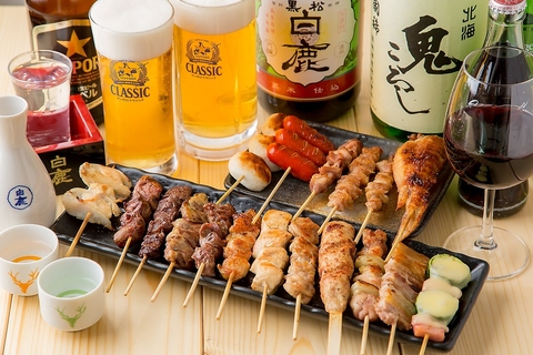 翌5時までOPEN！お得な飲み放題とボリューム＆最高の串焼き、工夫を凝らした一品料理
