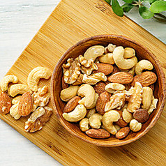 ミックスナッツ