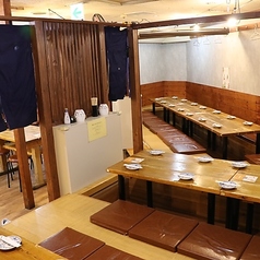 餃子酒場 新橋 内幸町店の雰囲気3