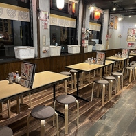 団体でのご利用可能な広い店内