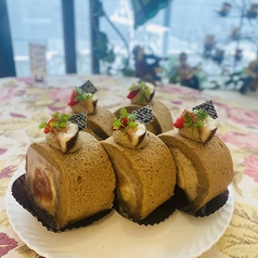 ほうじ茶といちぢくのロールケーキ