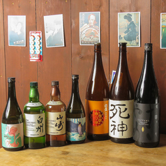 銘酒を厳選！焼酎・日本酒・ウイスキーも充実