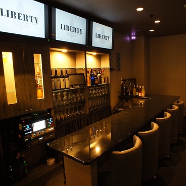 BAR LIBERTY リバティの雰囲気1