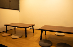 座敷席(4名様)が2テーブルございます。