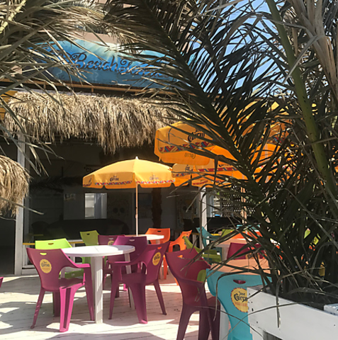 海の家は全店舗８月３１日まで営業！ご予約はお早めに！