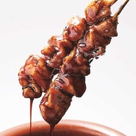 国産鶏の旨味を炭火で引き出す焼き鳥◎
