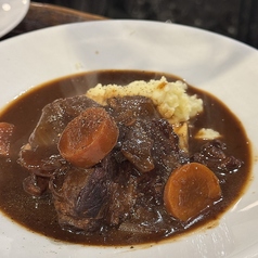 牛ほほ肉赤ワイン煮こみ