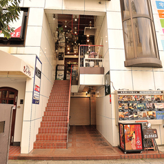 カラオケバー noomo 堺筋本町店の外観2