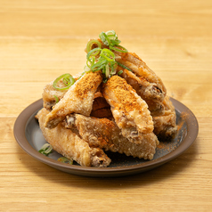 手羽中の唐揚げ スパイシーガーリック 6本