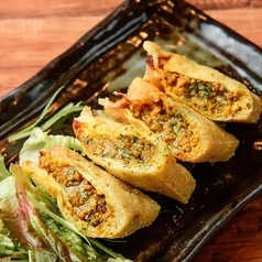 キーマカレーのきつね揚げ