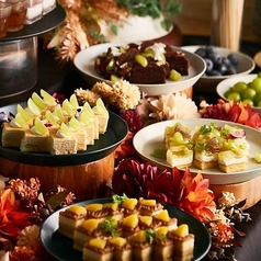 【ランチブッフェ】シャインマスカットや秋のスイーツ食べ放題＋選べるメインディッシュの写真