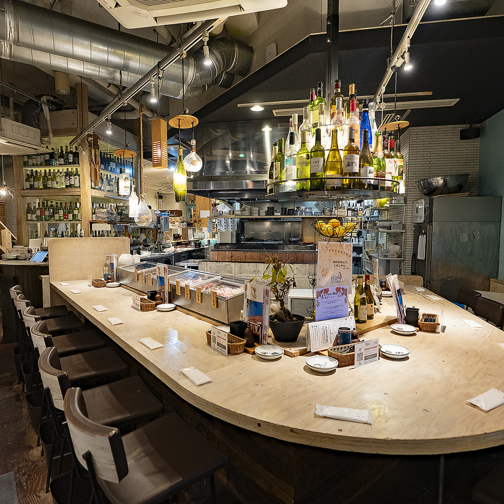 大橋で焼き鳥といえば★自由鳥・フリーバード!!海辺でBBQを連想させるおしゃれ空間♪個室席完備!!