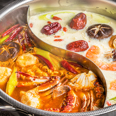 海鮮たっぷりの海鮮薬膳鍋