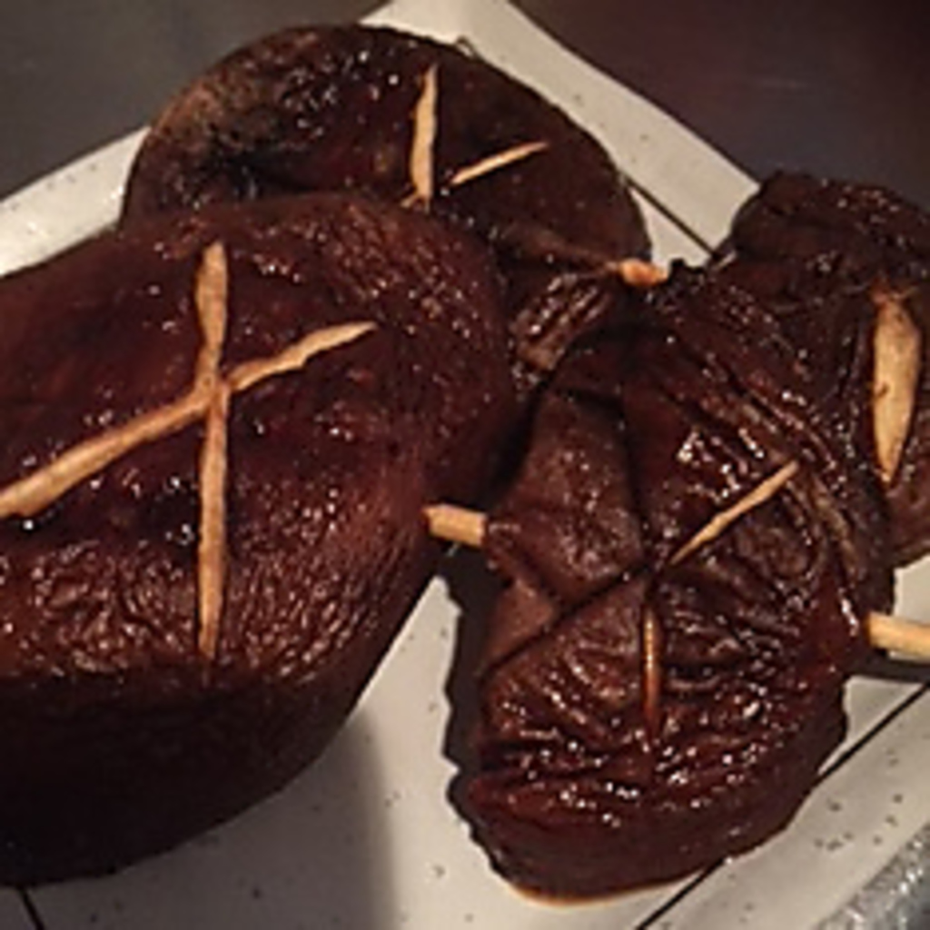 こだわりのどんこ椎茸を使用。味わい深い逸品