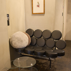 ソファーございます。