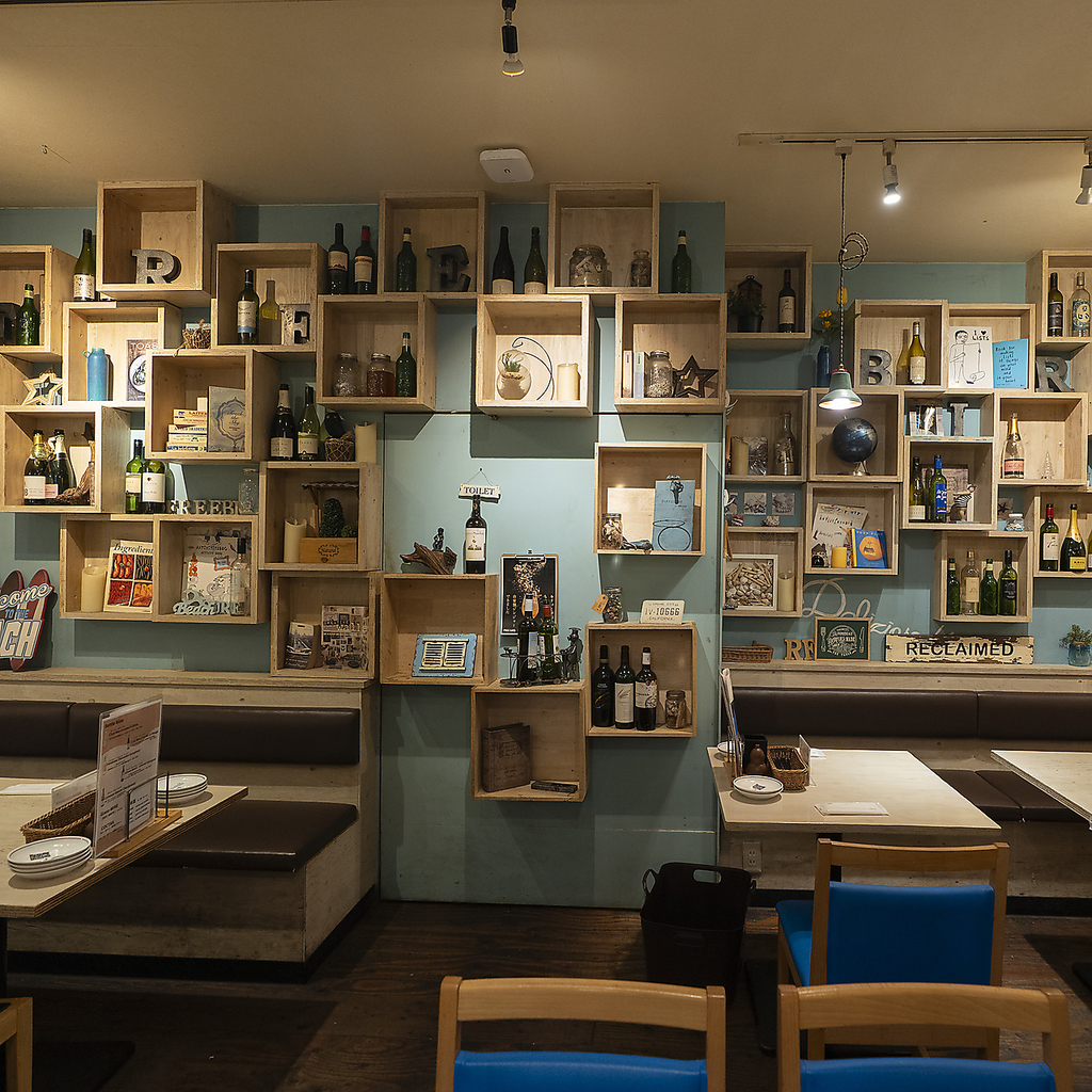 大橋で焼き鳥といえば★自由鳥・フリーバード!!海辺でBBQを連想させるおしゃれ空間♪個室席完備!!