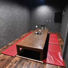 少人数での宴会利用にぴったりな個室席をご用意しております◎プライベート感あふれる空間で、周りを気にせずに会話をお楽しみいただけます。