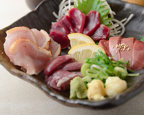 鶏料理50種類以上！阿倍野筋にある鶏の創作料理が数多く食べられるお店。