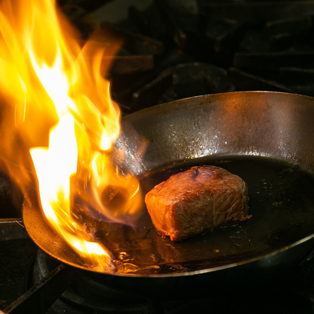 一品一品丁寧に調理し、提供致します。