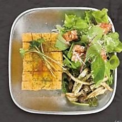 豆腐サラダ