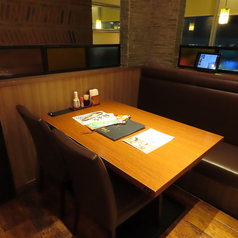 オシャレな店内でのお食事をお楽しみ下さい【新宿でお食事処、飲み会を実施するお店をお探しなら北海道へ】