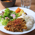 料理メニュー写真&nbsp;和牛とフルーツのキーマカレープレート