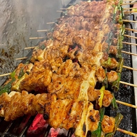 国産の新鮮な朝引きの鶏を使用した【焼き鳥】が自慢！！