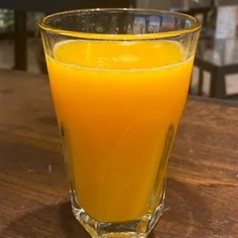 しぼりたてオレンジジュース