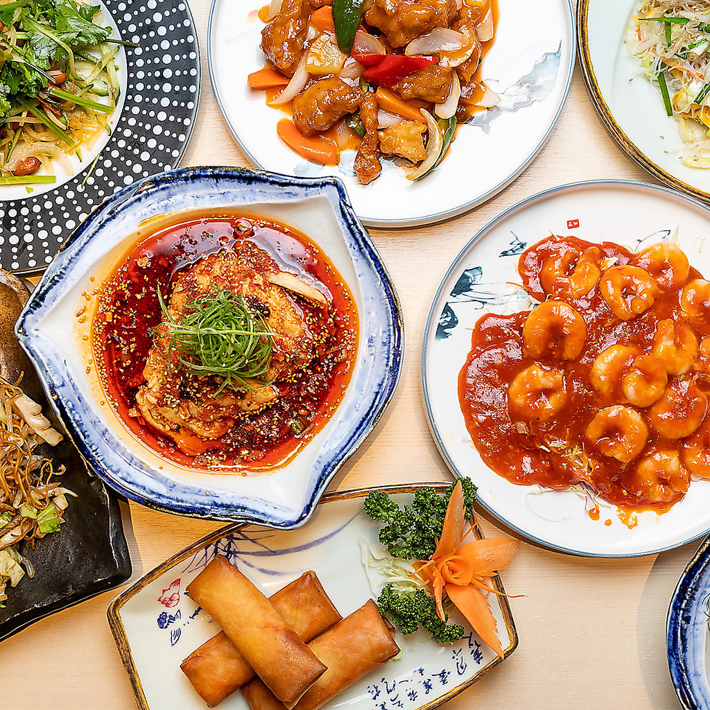 最高級の香辛料や厳選された調味料で、中国、大連・広東で修業を積んだ、本場仕込みの中華を満喫！