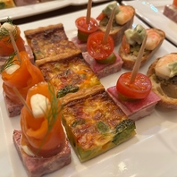 熟成ガーリックポークなど本格ビストロ料理