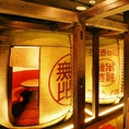 巨大な酒樽は内側が6人用の個室となっており、その大きさは圧巻のひと言！！