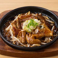 【肉料理】鉄板焼きモツ