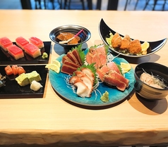 鮪のわらやき屋のコース写真