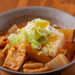 新鮮な豚もつを贅沢に！串焼きやもつ煮込など、当店自慢の逸品を多数ご用意いたしました。