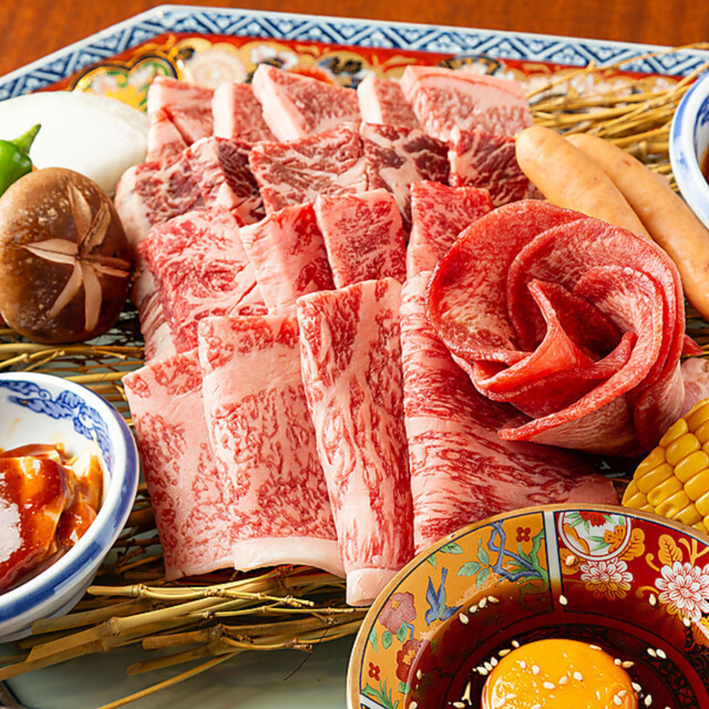 【[絶対お得]今日は焼肉セット】は、おいしさの3大要素「やわらか・ジューシー・脂」が味わえます！