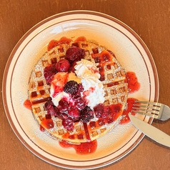 Berry Waffle (ベリーワッフル)